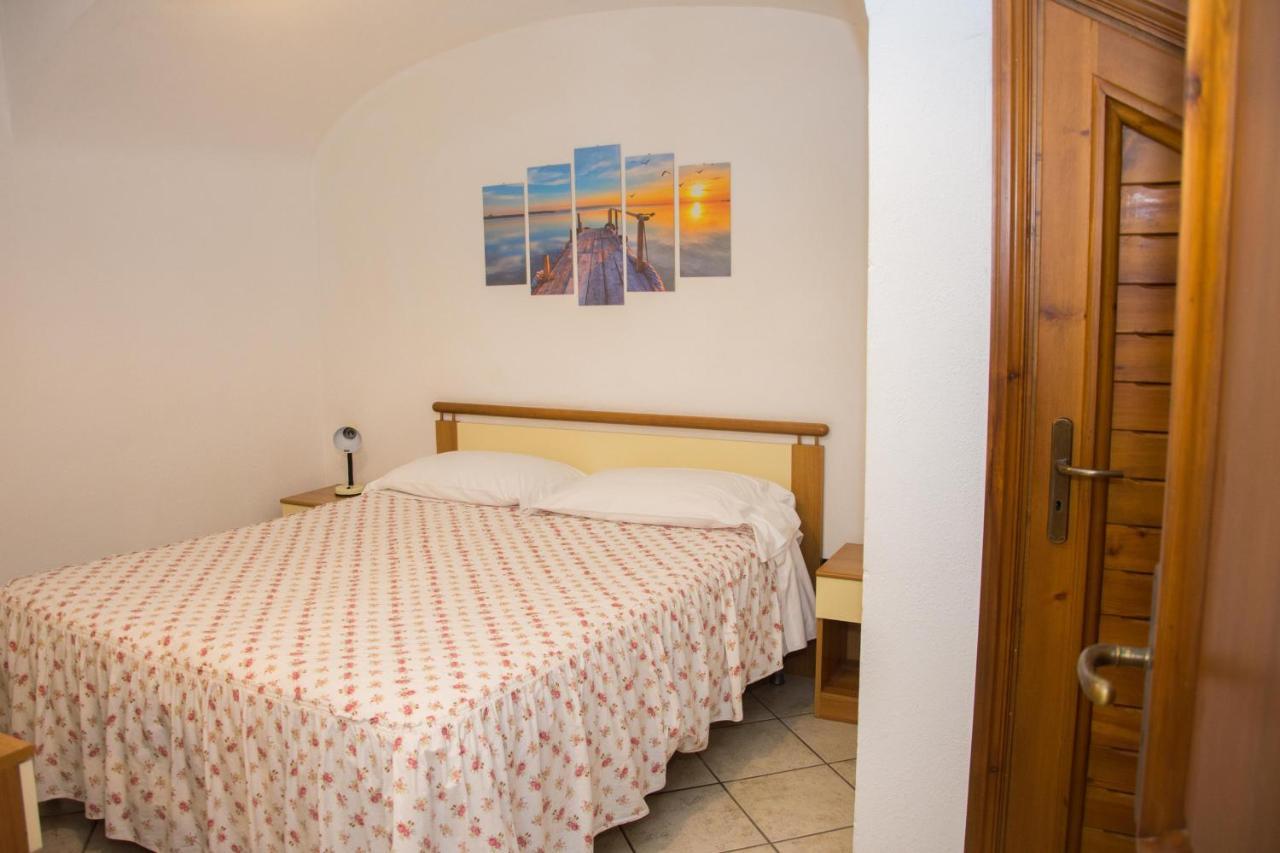 Hotel Villa Mena Forio di Ischia المظهر الخارجي الصورة