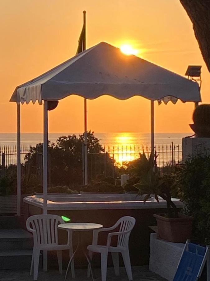 Hotel Villa Mena Forio di Ischia المظهر الخارجي الصورة