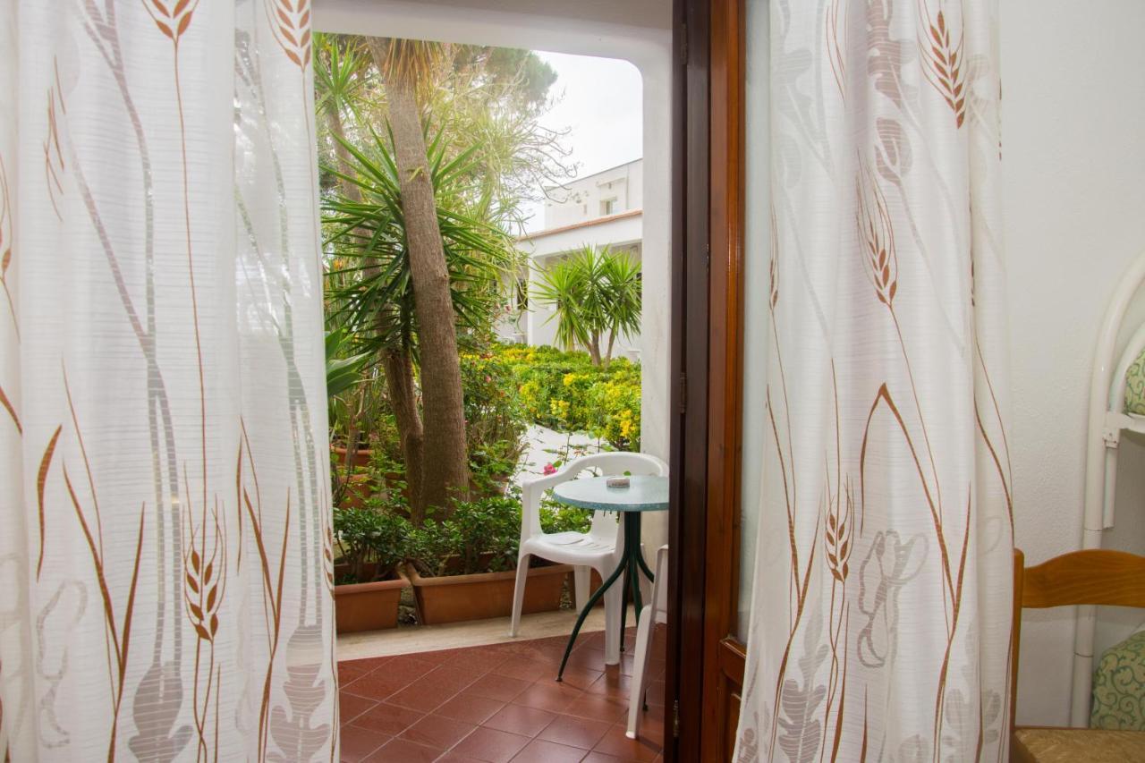 Hotel Villa Mena Forio di Ischia المظهر الخارجي الصورة