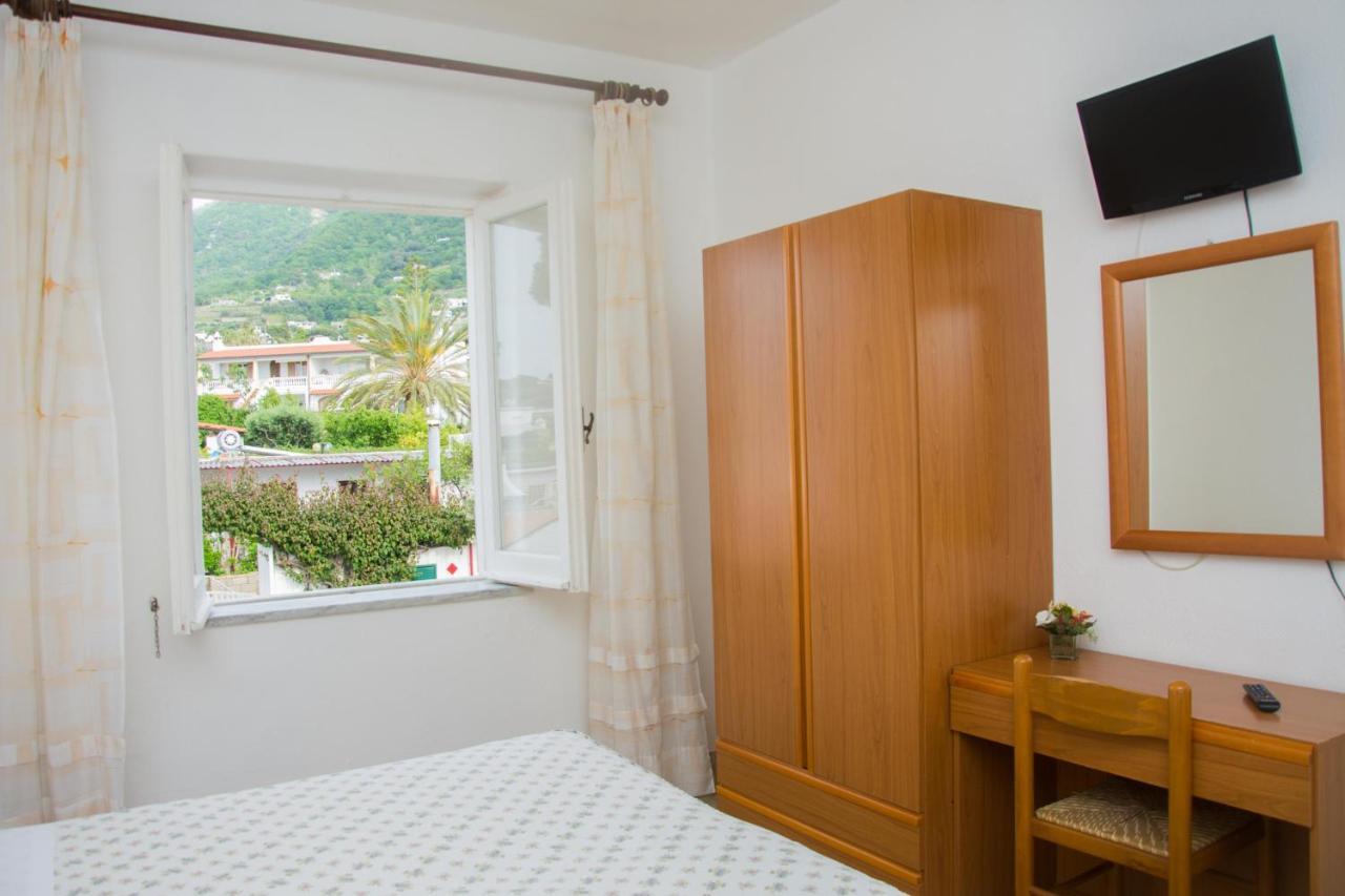 Hotel Villa Mena Forio di Ischia المظهر الخارجي الصورة