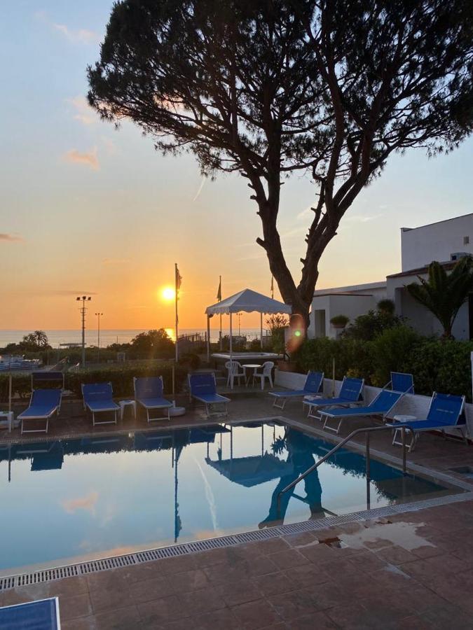 Hotel Villa Mena Forio di Ischia المظهر الخارجي الصورة